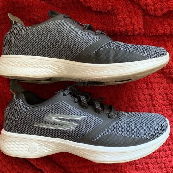 Skechers Go Walk 4 woman’s running shoes 7.5 - Picture 4 of 9